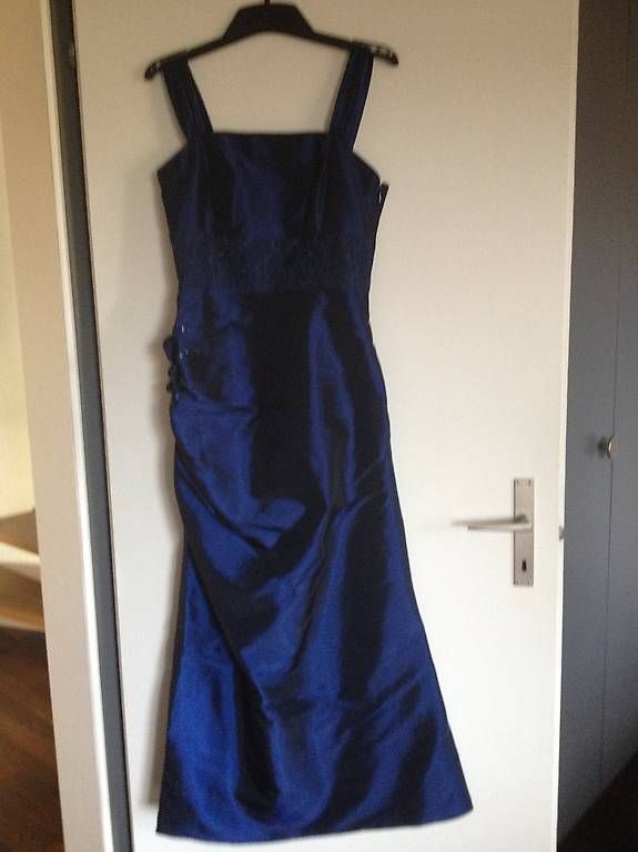 Robes: Festliches Kleid  – D'occasion à Hindelbank par Hindelbank2