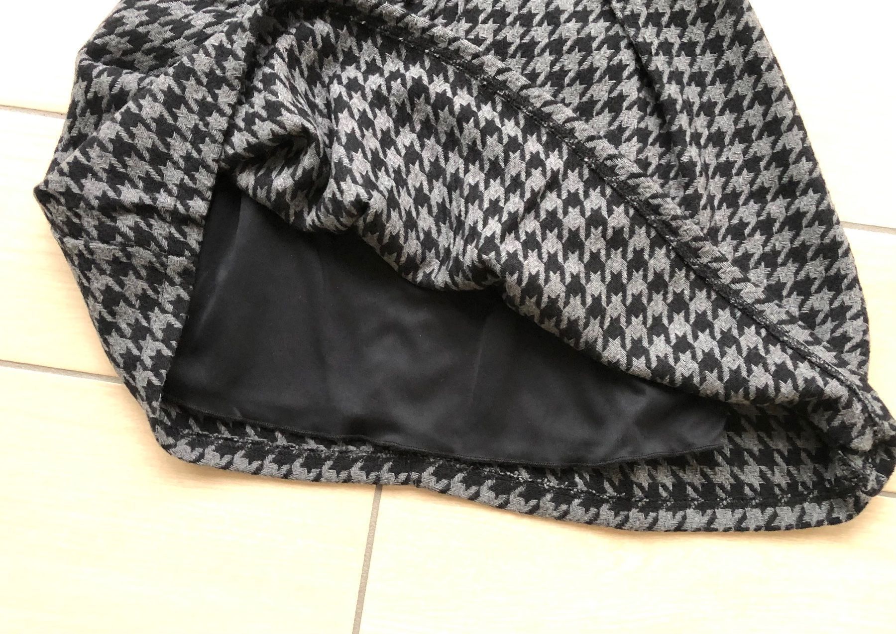 Vestiti & Gonne: Robe noir/anthracite 134 – Nuovo (secondo la descrizione) da Moutier venduto da chicboutique 3
