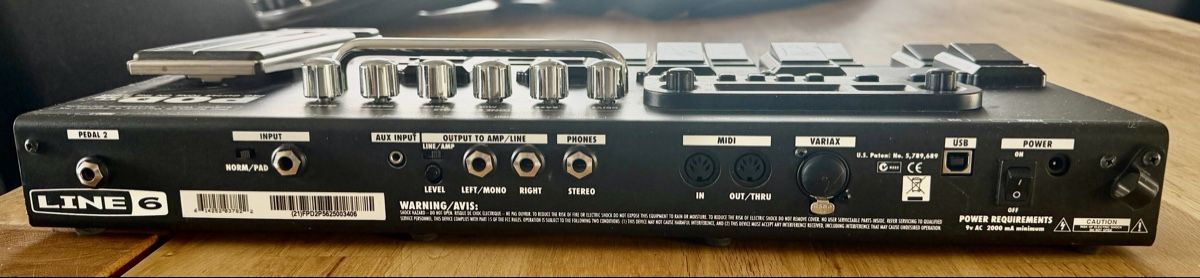 Line 6 Strumenti musicali: LINE 6 Guitar POD XT Live – Usato da Reinach AG venduto da sabaton63 2