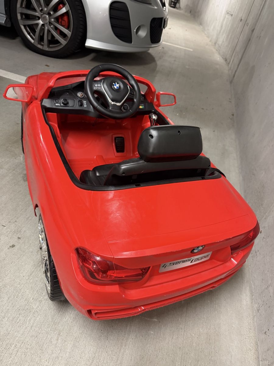 Fahrzeuge für Kinder: auto kinder – Gebraucht aus Rheineck von nik_w5bc