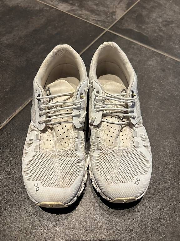 Scarpe da donna: On Laufschuhe Damen – Usato da Kriessern venduto da Olifribi