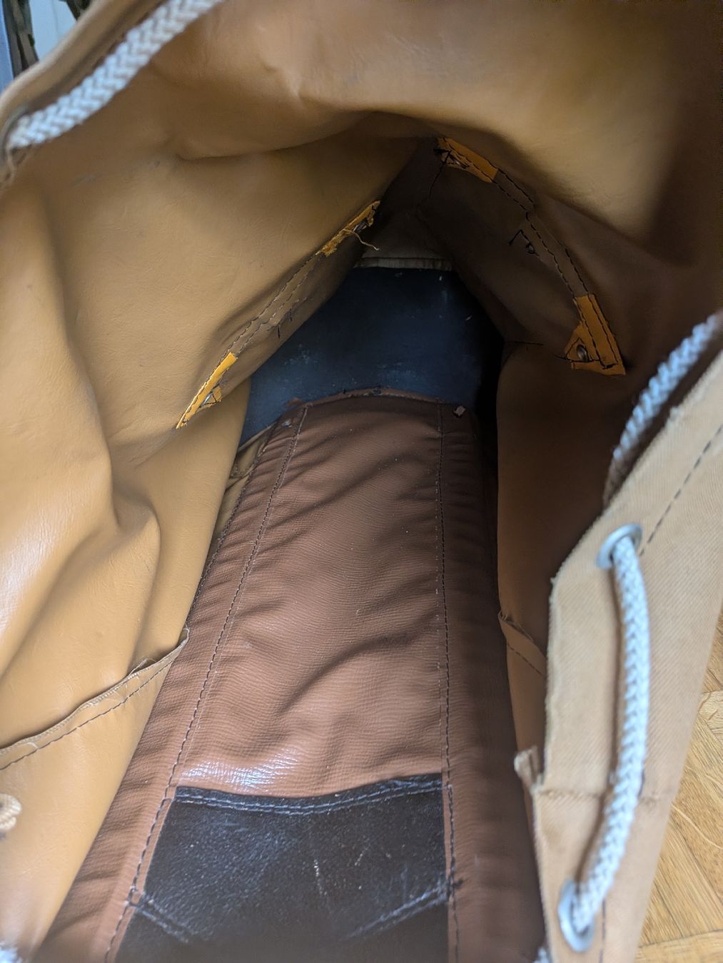 Zaini: Vintage Canvas Rucksack – Usato da zürich venduto da donfebbraio 5