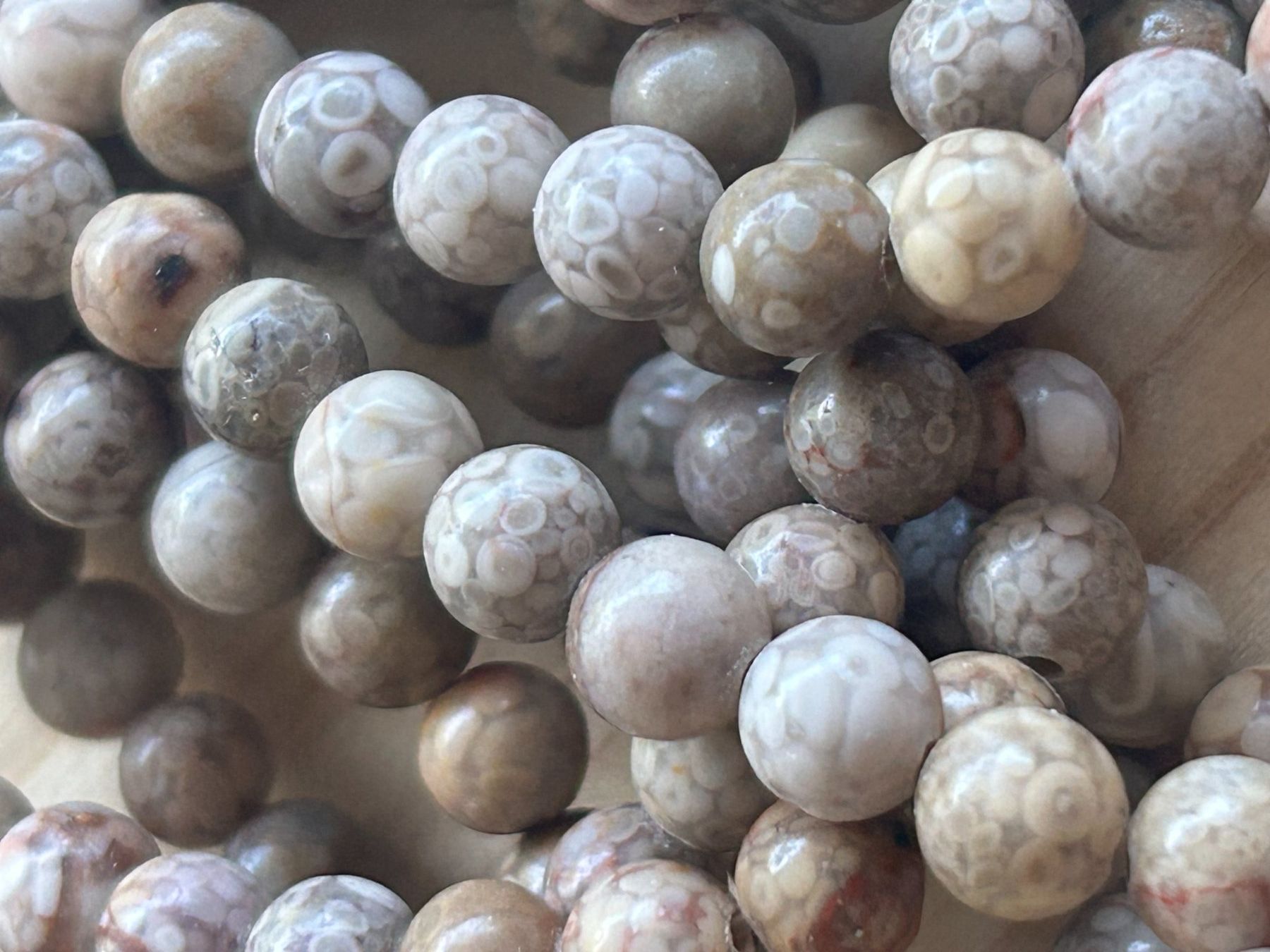 Minerali & Pietre curative: Strang echte Maifan beads 6 mm – Nuovo e nell'imballaggio originale da Niederrohrdorf venduto da Ytobi