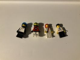 Lego spacemen used 80s/90s vintage + helmets/airtanks 
