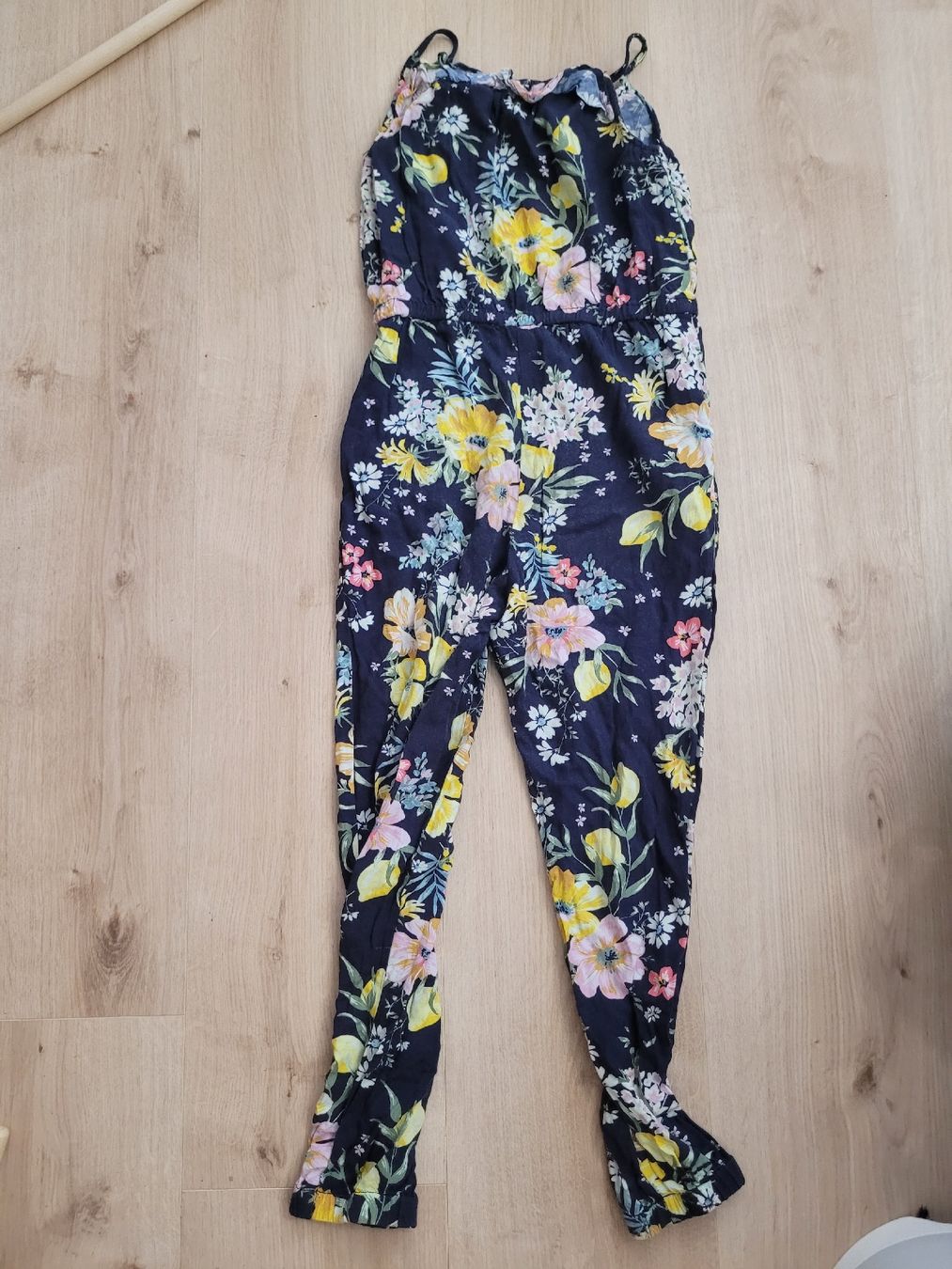 Tute: onesy/Hosenkleid Gr. 128 – Usato da Lupsingen venduto da sta_wgg5 4