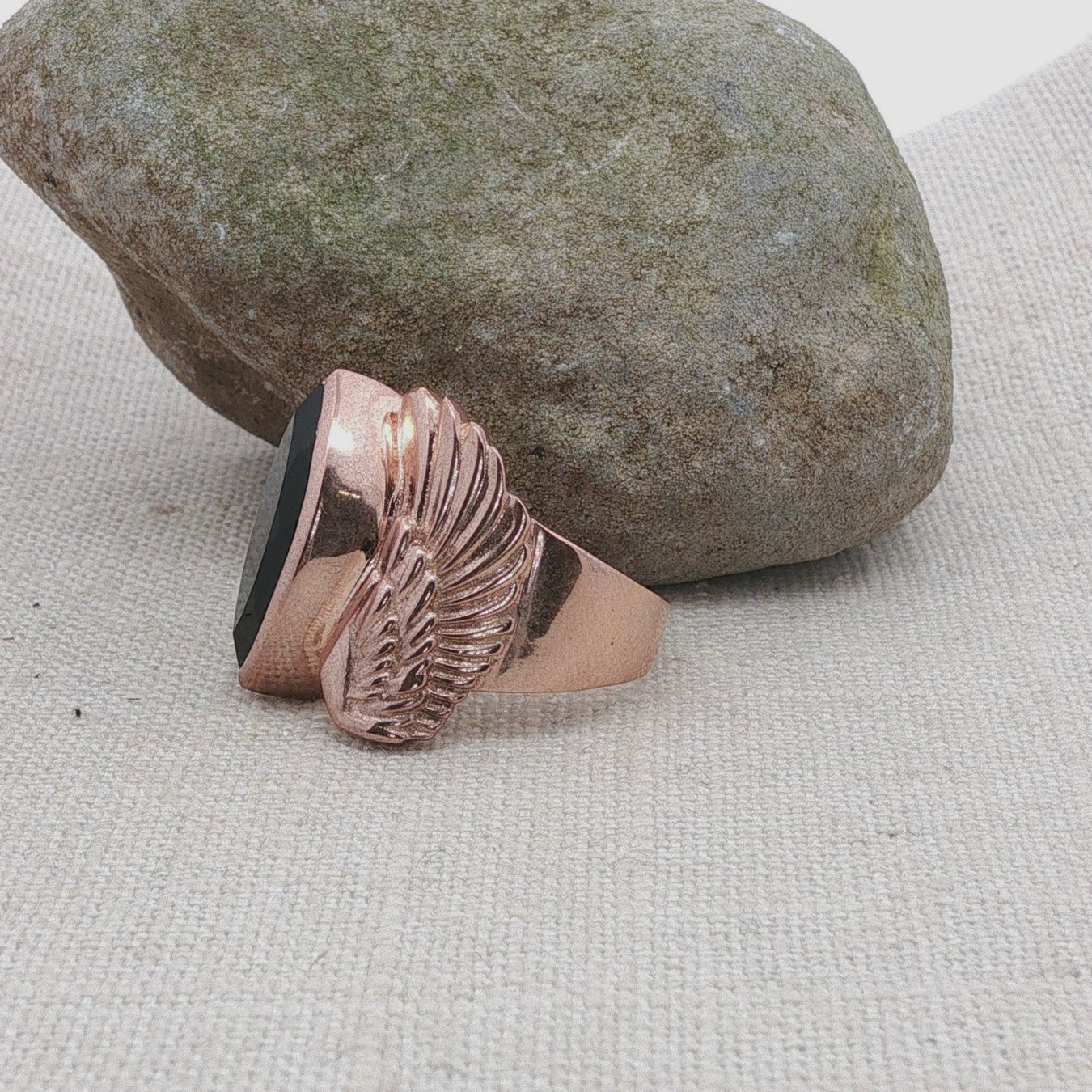 Olga Ribler Anelli: Silberring roseergoldet mit Onyx Grösse 60 – Nuovo (secondo la descrizione) da Luzern venduto da Schmuckoutlet 2