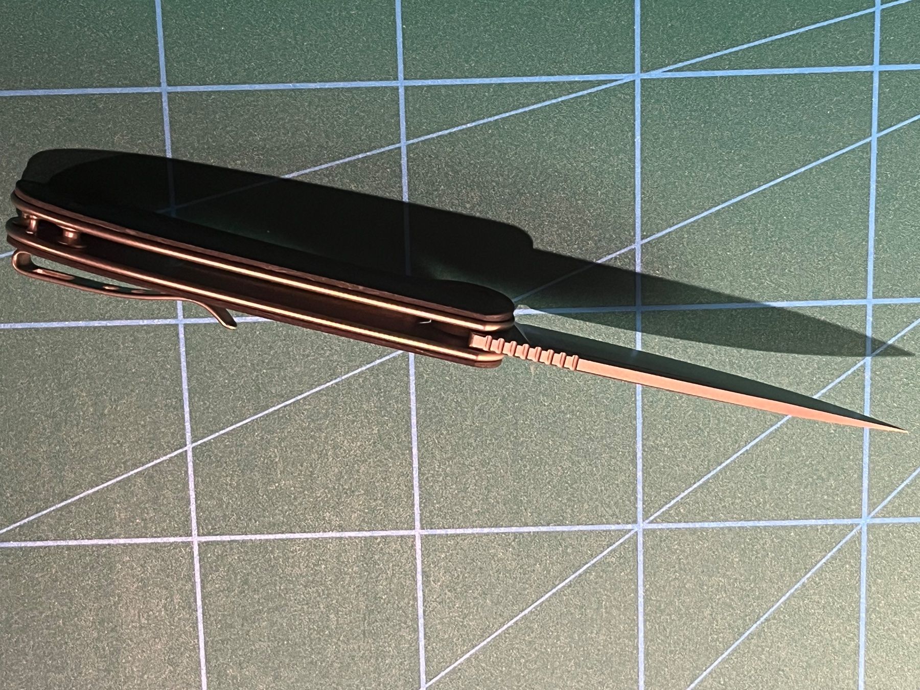 Taschenmesser: WE Knife Saakshi Stonewashed, Carbonfiber Taschenmesser Neu – Neu und originalverpackt aus St. Niklaus VS von wildholzmann 1