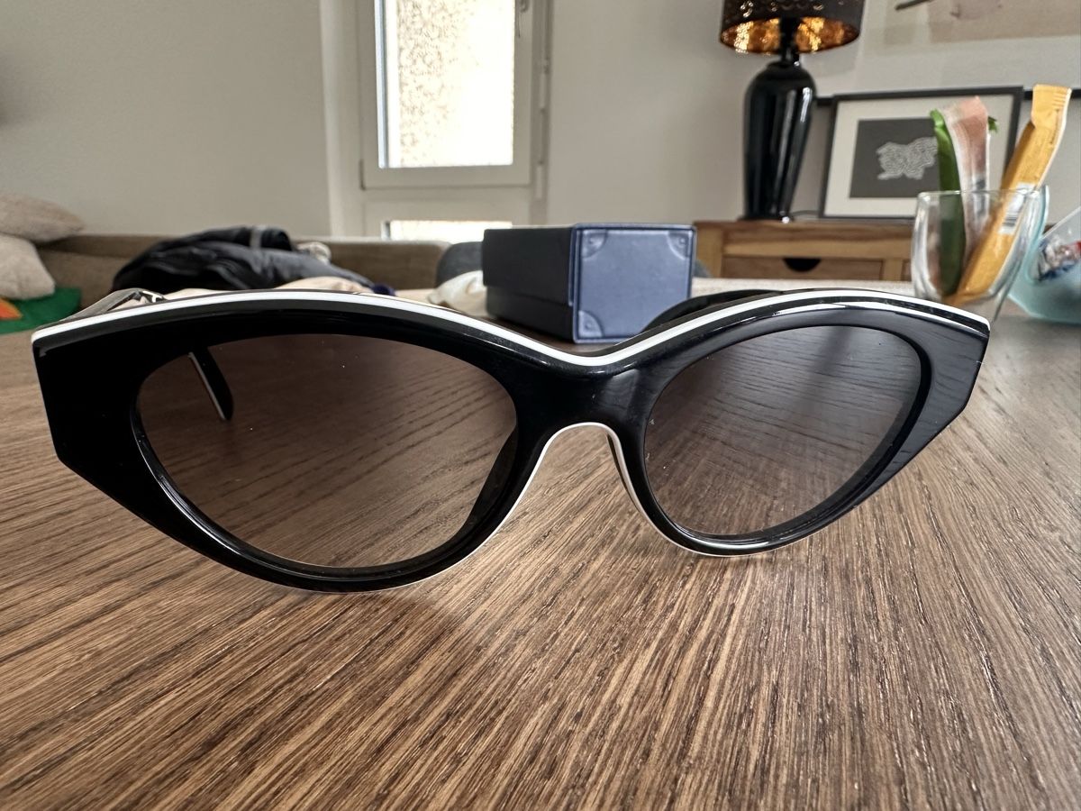 Louis Vuitton Brillen & Gläser: Stylish Louis Vuitton Sunglasses - Cat-eye – Gebraucht aus Meilen von zana10