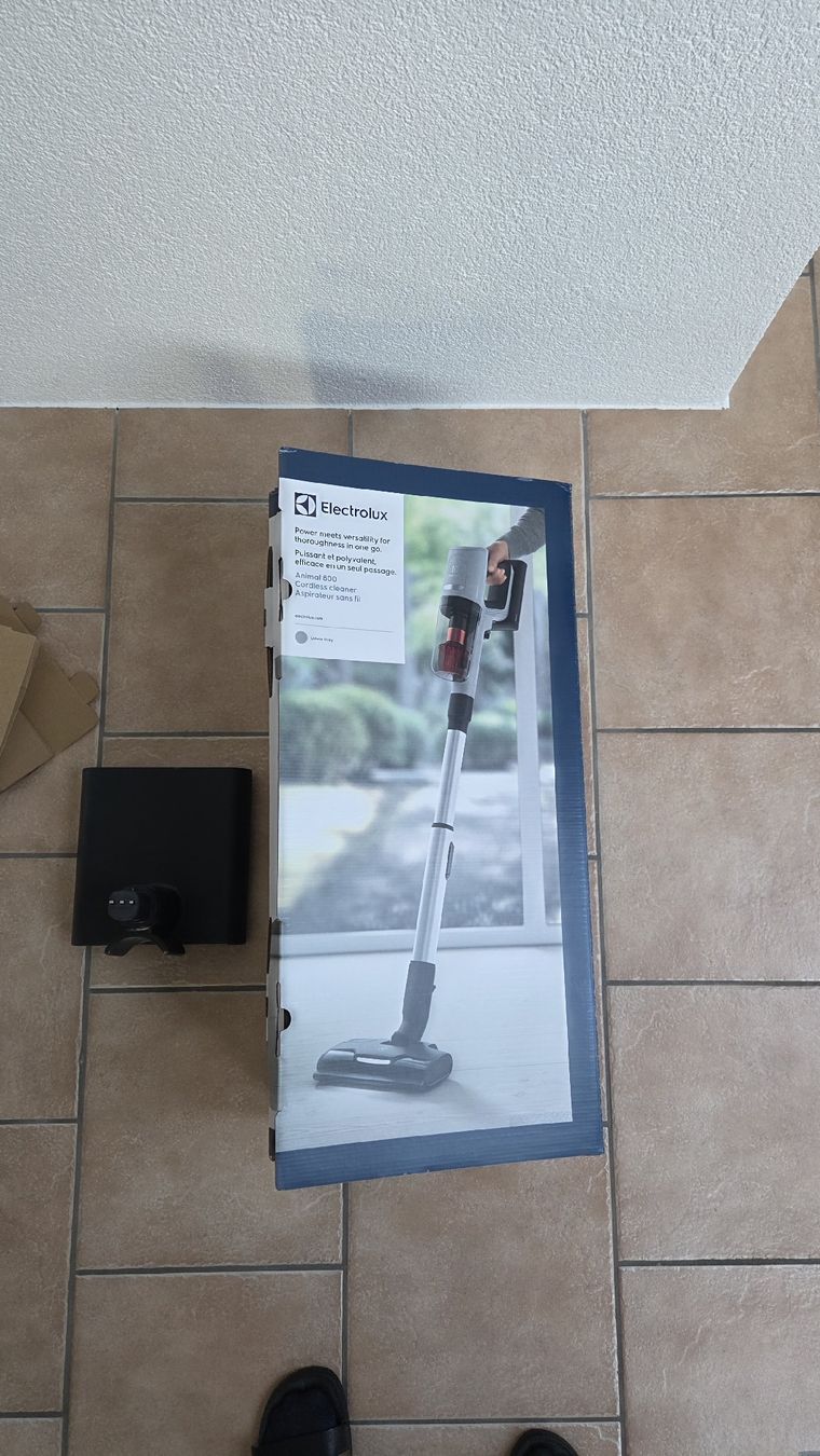 Electrolux Staubsauger & Zubehör: Aspirateur sans fil – Defekt aus Brügg BE von Gianma_7689 2