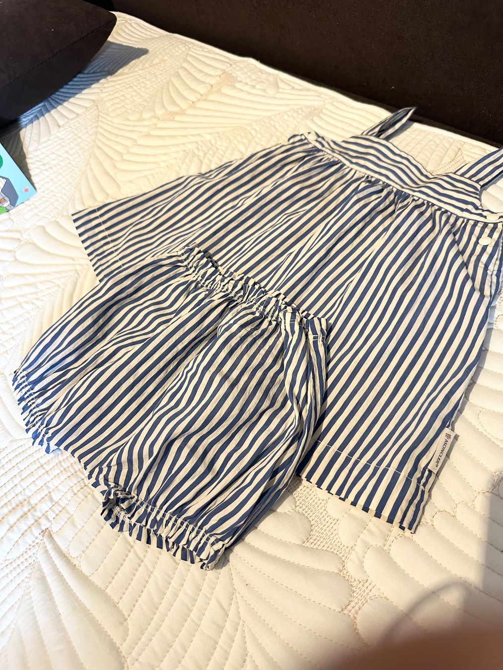 Moncler Hemden, Tops & T-Shirts: Moncler Baby set 18/24M – Gebraucht aus Zürich von Bybyana