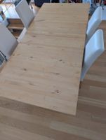 Holztisch inkl. 4 Stühle