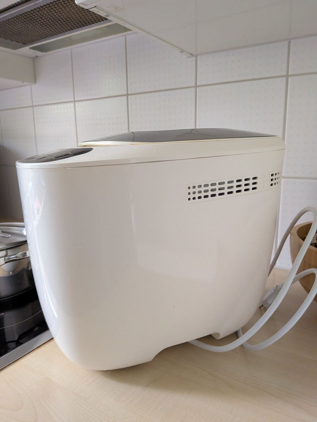 Elettrodomestici da cucina: Brotbackautomat weiss guter Zustand 12 Programme – Usato da Langenthal venduto da man_76k9 1