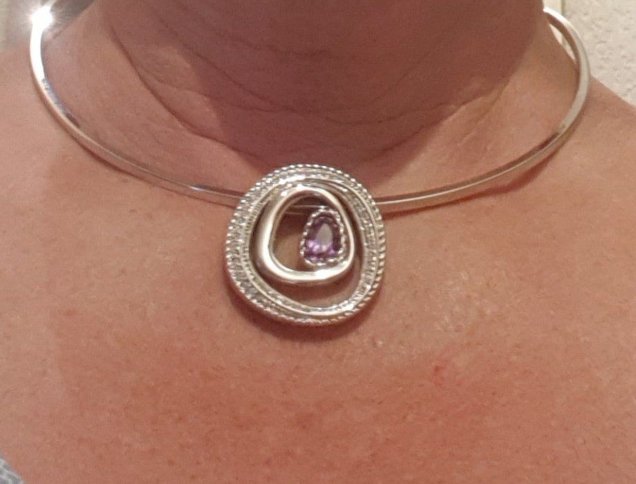 Pierre Lang Altri gioielli: Pendentif et bracelet Pierre Lang – Usato da Bouveret venduto da Hannelor0 1