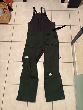 The North Face Summit Series Bib Snow Pants Size M