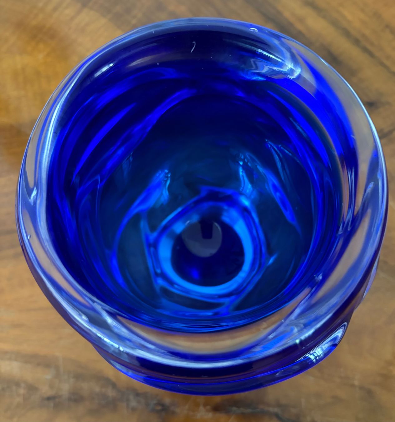 Vase & Récipients: dickwandige, schwere, blaue, wunderschöne Glas-Vase – D'occasion à St.Gallen par Boergie 2