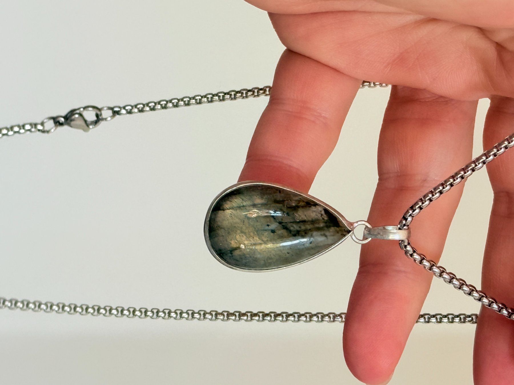 Colliers: Collier avec Labradorite – Neuf avec emballage d'origine à Genève par AWWA 6