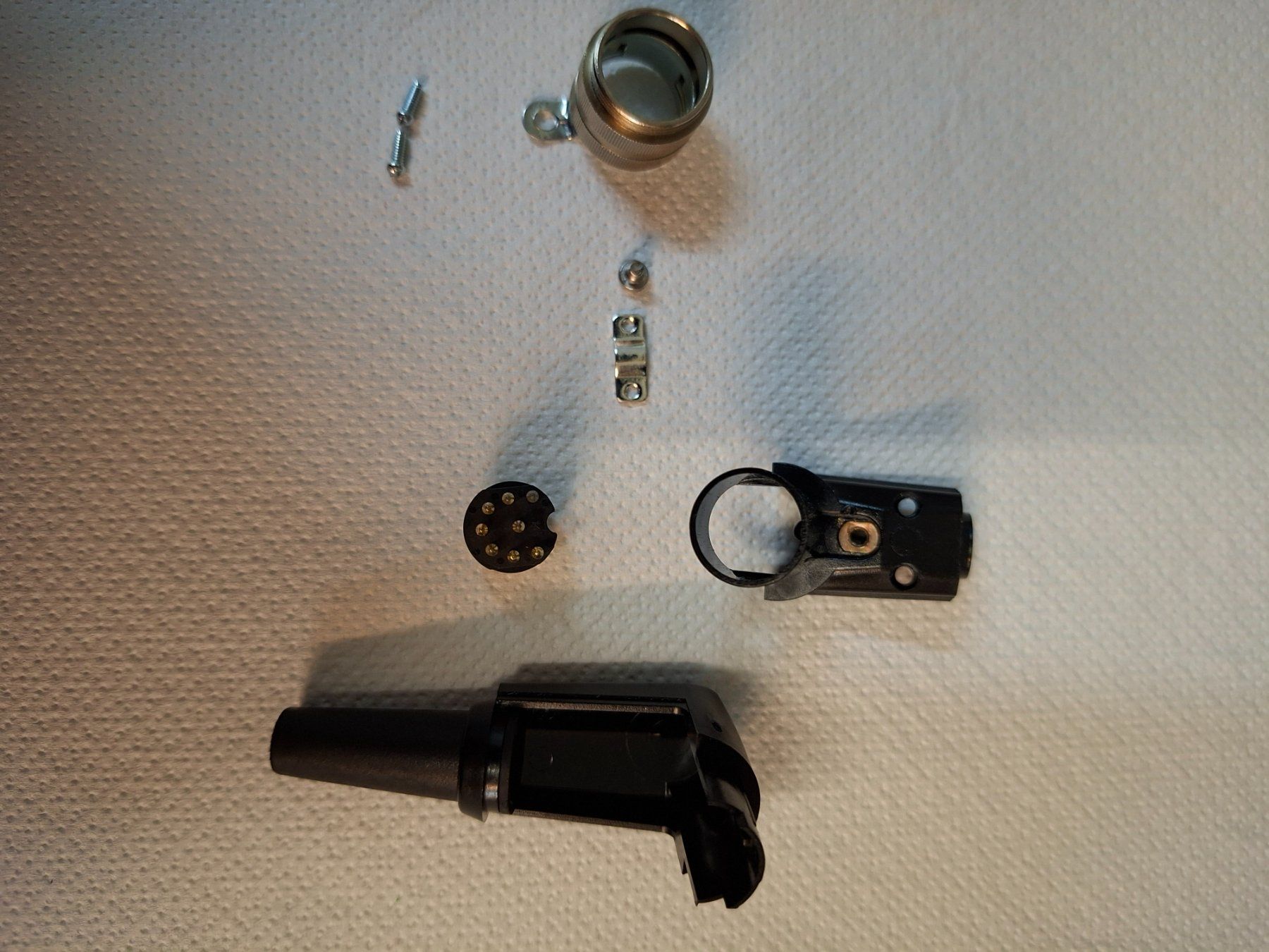 Componenti elettronici: Stecker, Buchse, 8 pol. – Usato da Niedergösgen venduto da piccorx5 5