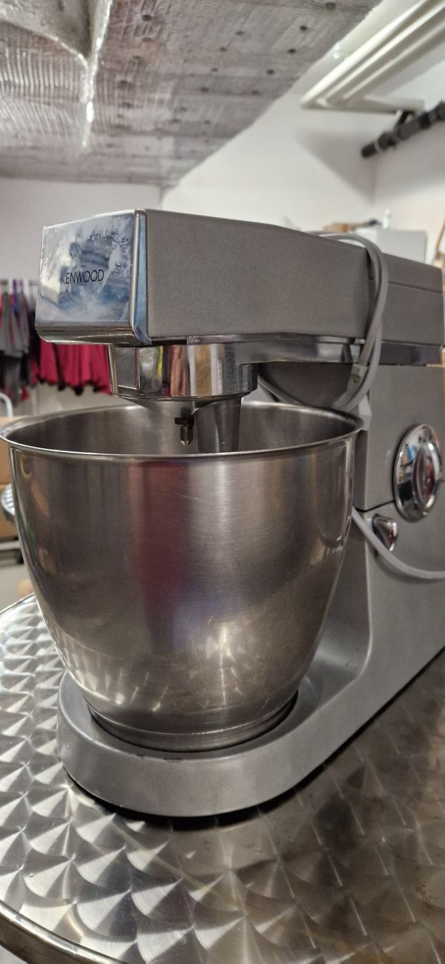 Kennwood Appareils de cuisine: Kenwood Küchenmaschine – D'occasion à Willisau par Emil084 3