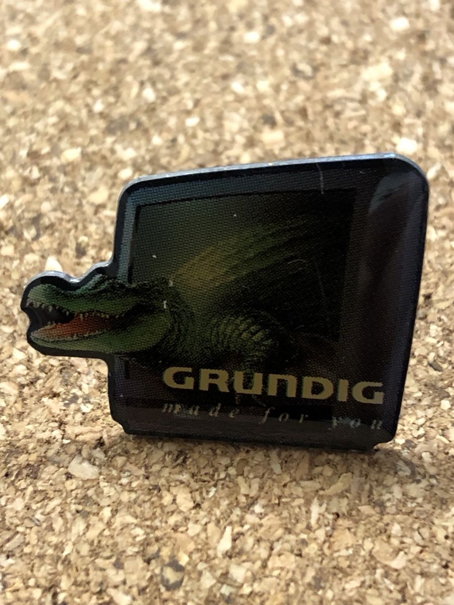 Spille & Fermagli: Grundig Pin – Nuovo e nell'imballaggio originale da Erlen venduto da astra2013