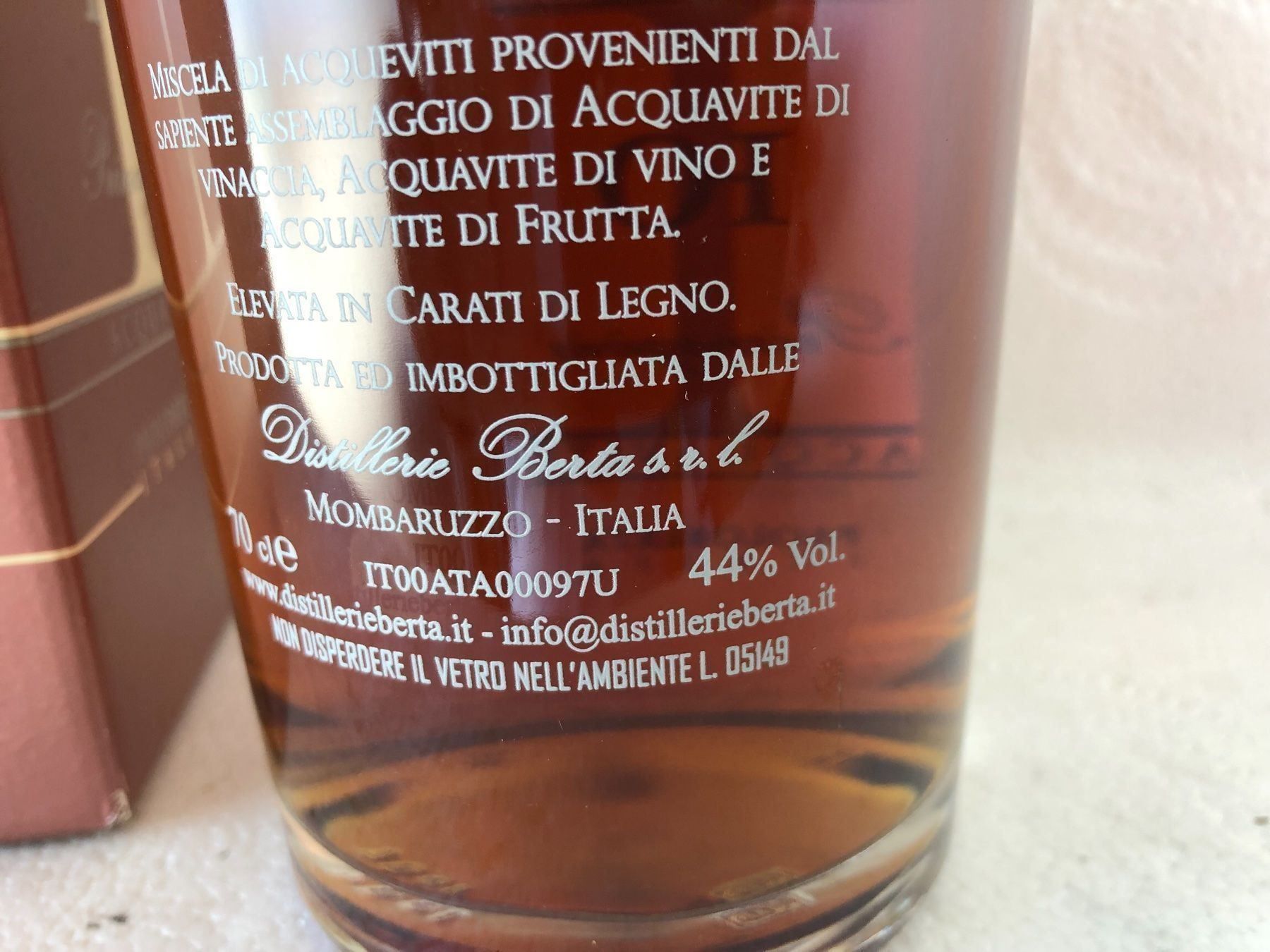Berta Bevande alcoliche: Grappa Berta Acquavite Composita P. Berta 44% – Nuovo e nell'imballaggio originale da Wöschnau venduto da Vinsale 4