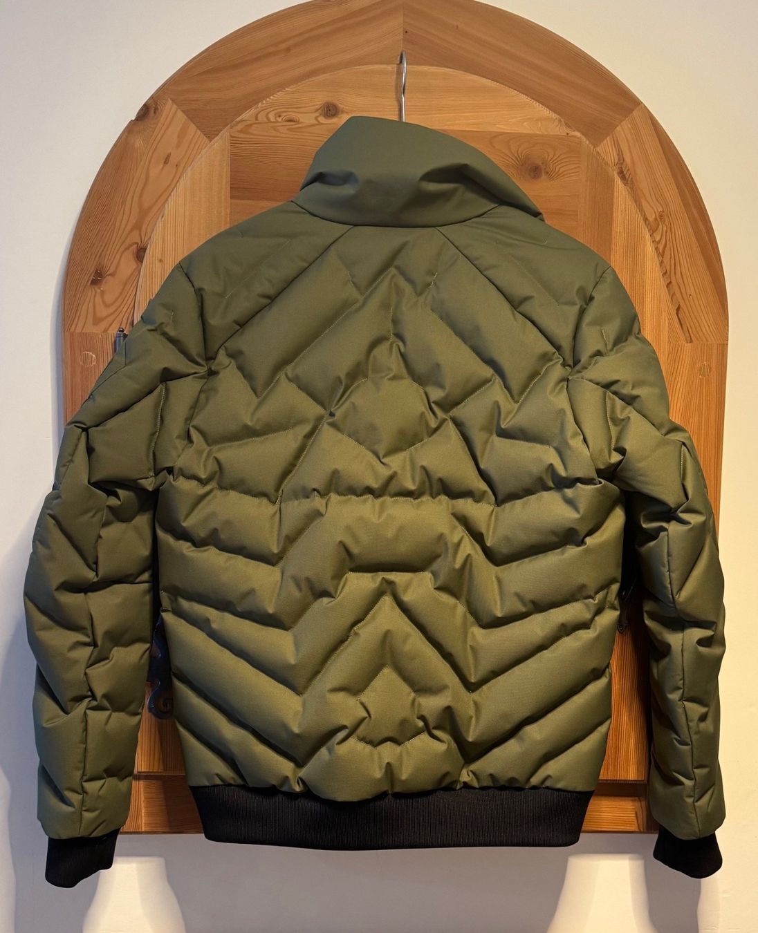 Mammut Giacche: Mammut Photics HS Thermo Bomber Daunenjacke – Nuovo (secondo la descrizione) da La Punt Chamues-ch venduto da Mausibeinli 1