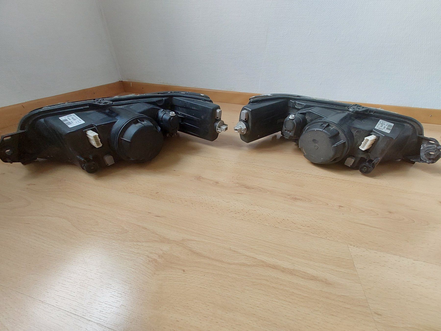 Peugeot Fari: Klarglasscheinwerfer Peugeot 306 – Usato da Thun venduto da Colibrie-Dorado 1