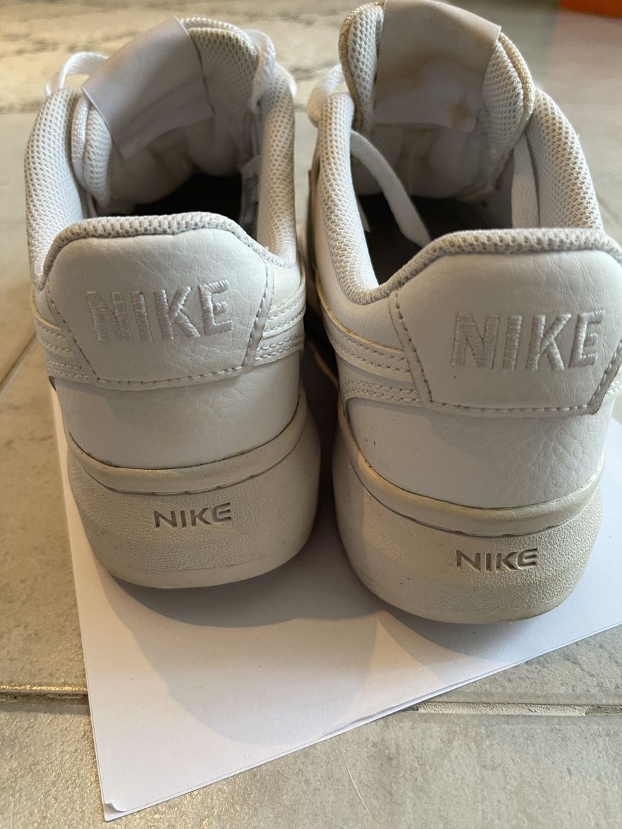 Nike Chaussures femmes:     Damen-Sneaker – D'occasion à Luzern par ygl_8hn7 4