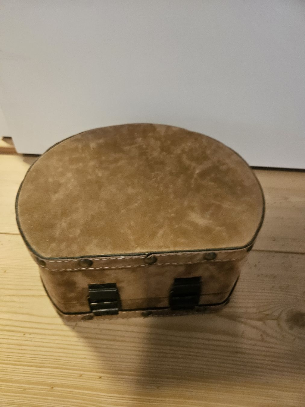 Valises de voyage: Kleiner brauner Dekokoffer – D'occasion à Flüeli-Ranft par tab_hsm7 1