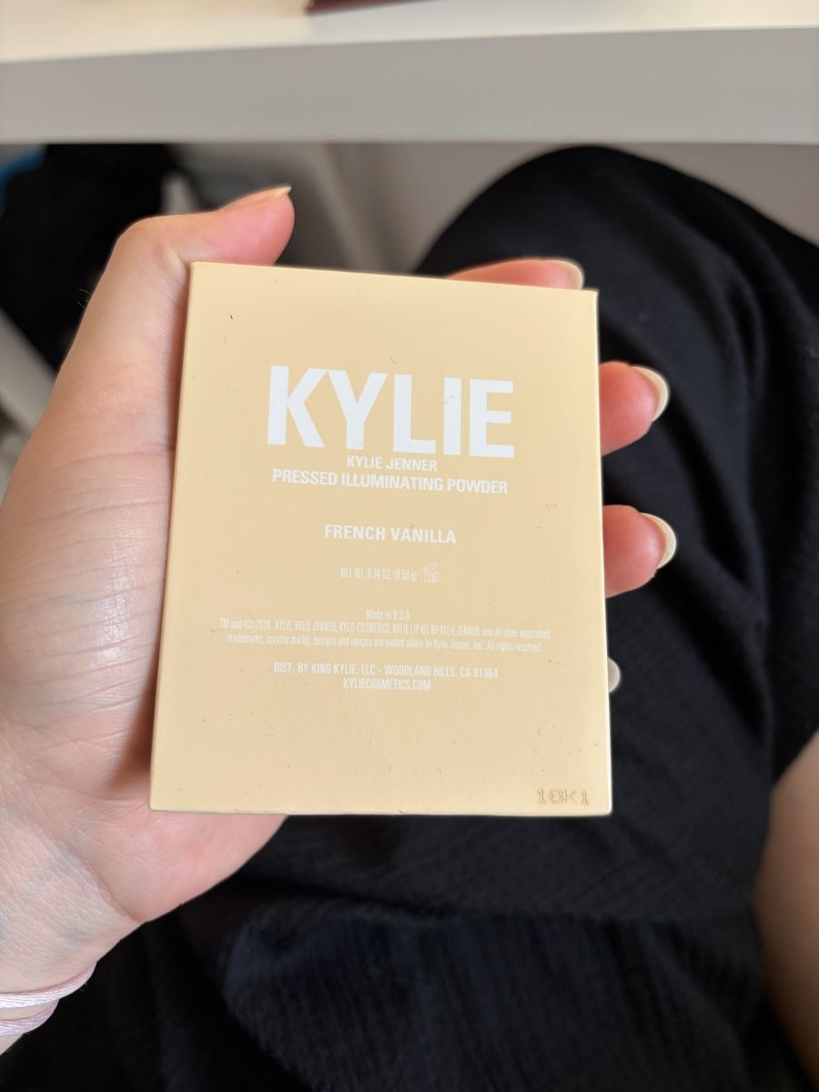 Make-up: Kylie Jenner Make up Set – Gebraucht aus Rütihof von liv_k2bp 1