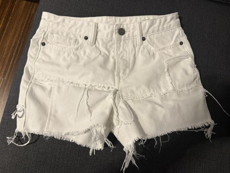 ALLSAINTS W25 Ann Patch Shorts Weiss Sommer