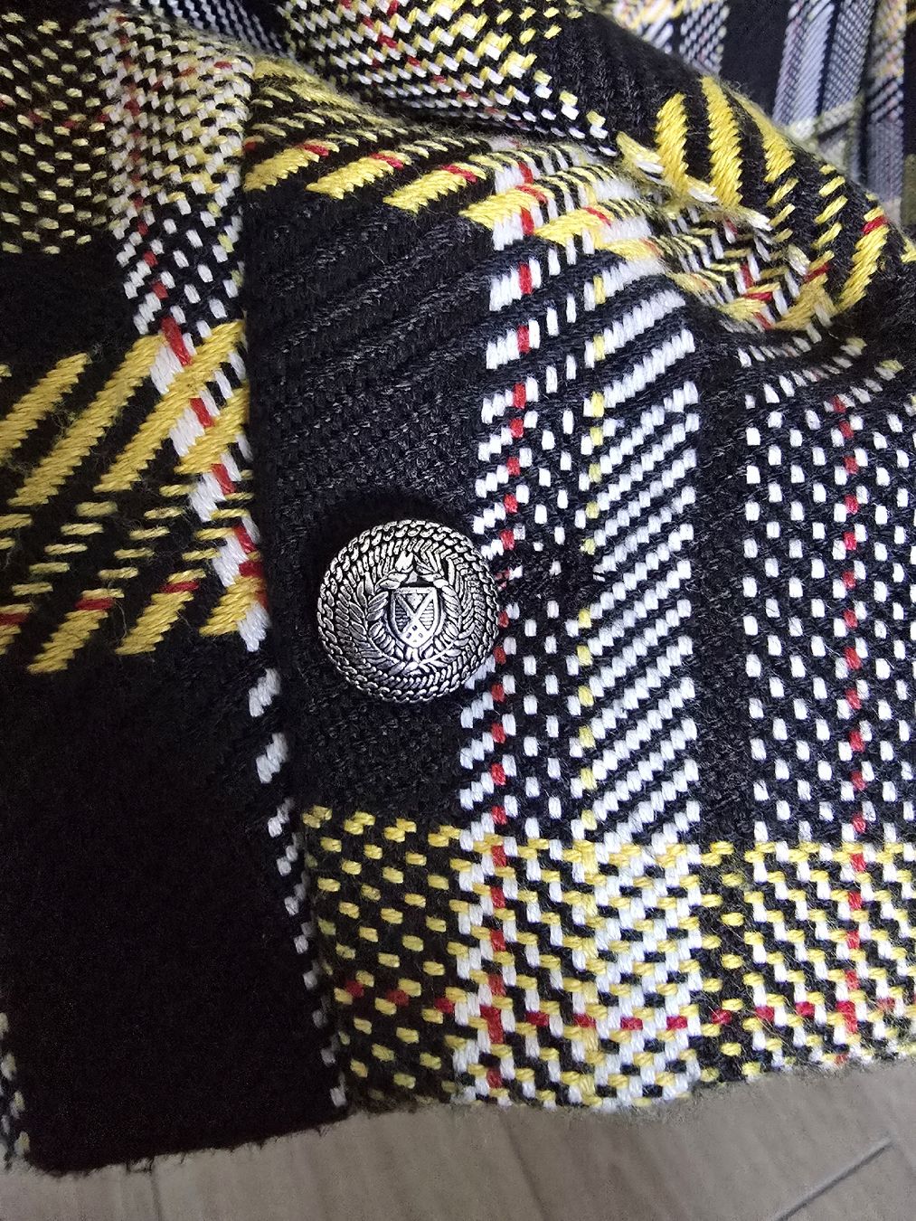Zara Vestes: Blazer long Zara – D'occasion à Mont-sur-Rolle par Senna85 3