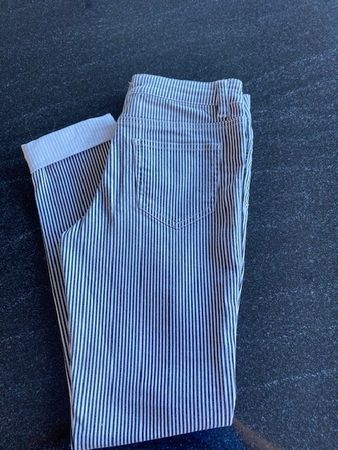 Trendy schwarz/weiss gestreifte Sommerhose Gr. XS