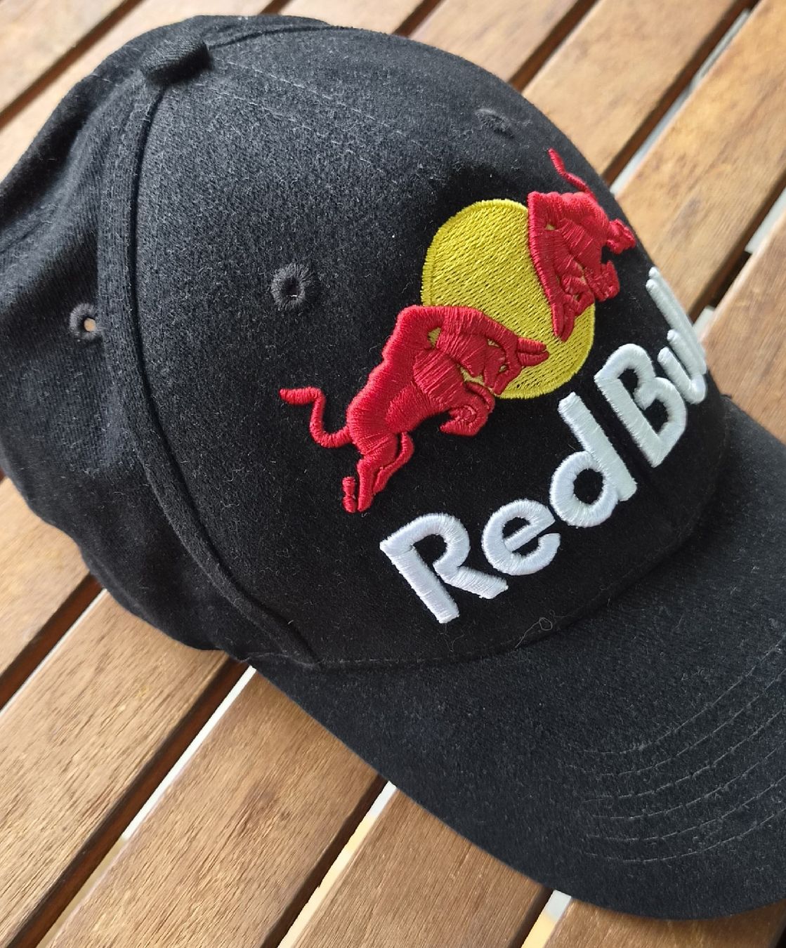 Altro in  Abbigliamento & Accessori: Red Bull cap schwarz – Usato da Unterseen venduto da rej_lnk9 1