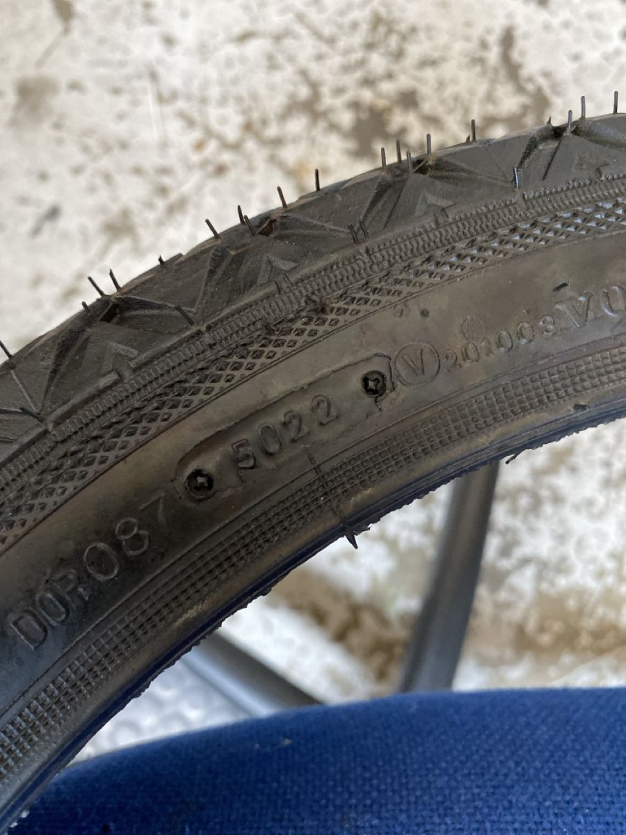 Parti ricambio per ciclomotori: Reifen 2-1/4-17 VRM 087 Vee Rubber – Nuovo (secondo la descrizione) da Zürich venduto da alt-eisen 1