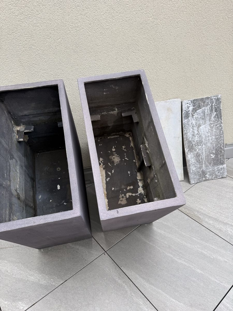 Blumentöpfe: 2 Anthrazit Pflanzentöpfe für draussen – Gebraucht aus Hochfelden von apsara01 2