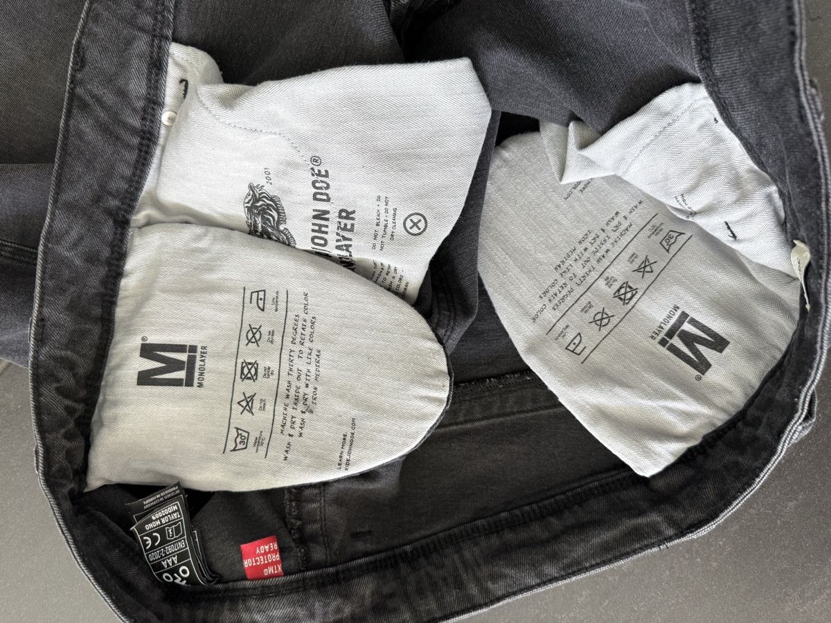 John Doe Pantaloni: NEU John Doe Motorradhose Kevlar – Nuovo (secondo la descrizione) da Muhen venduto da feelfree93 5