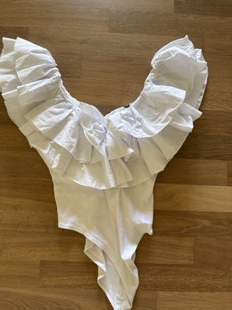 Body weiss Volant Grösse L guter Zustand