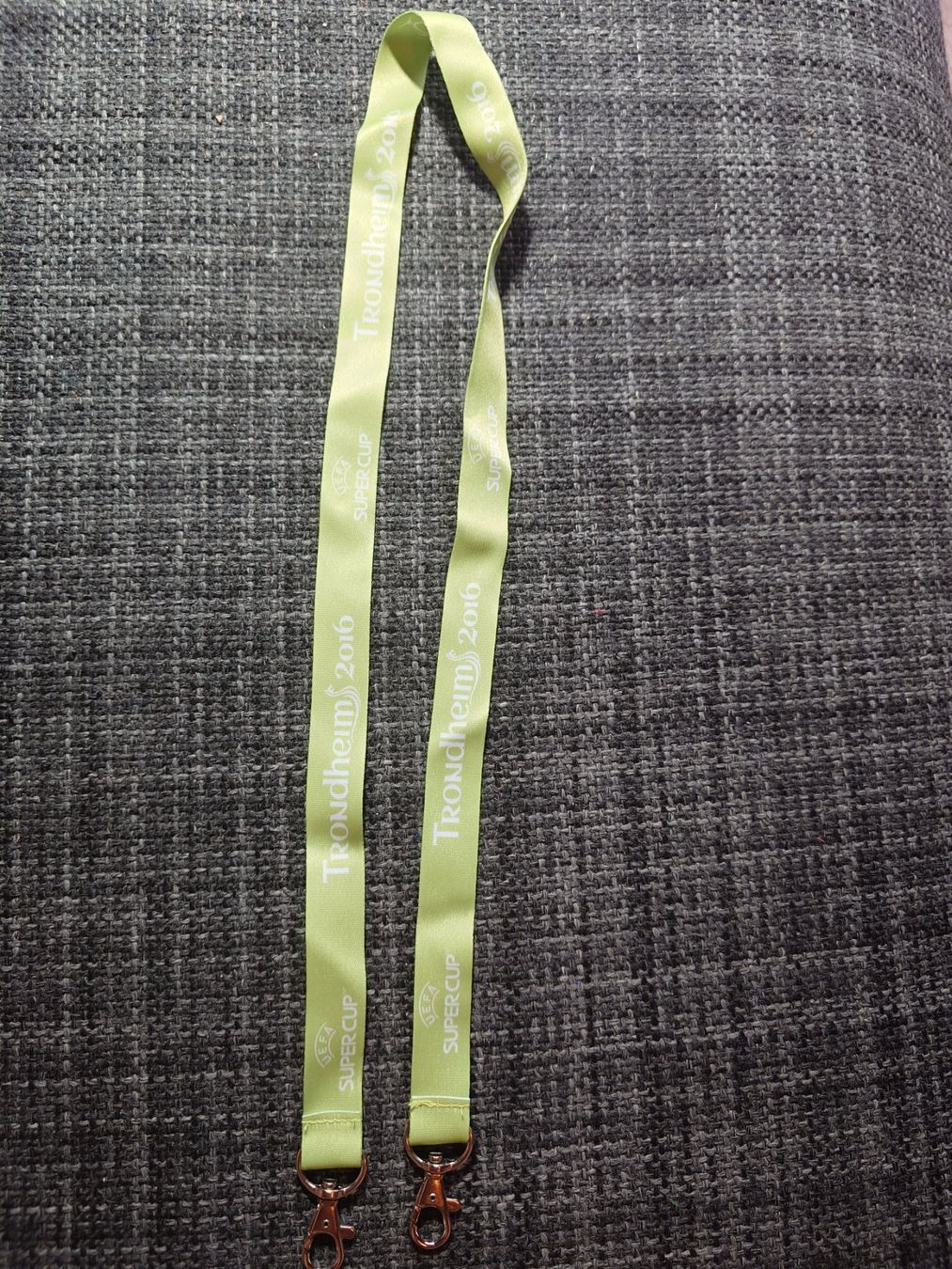 UEFA Placchette & Badge: UEFA Supercup 2016 Trondheim Lanyard/Tour de Cou – Usato da Genève venduto da arnoo