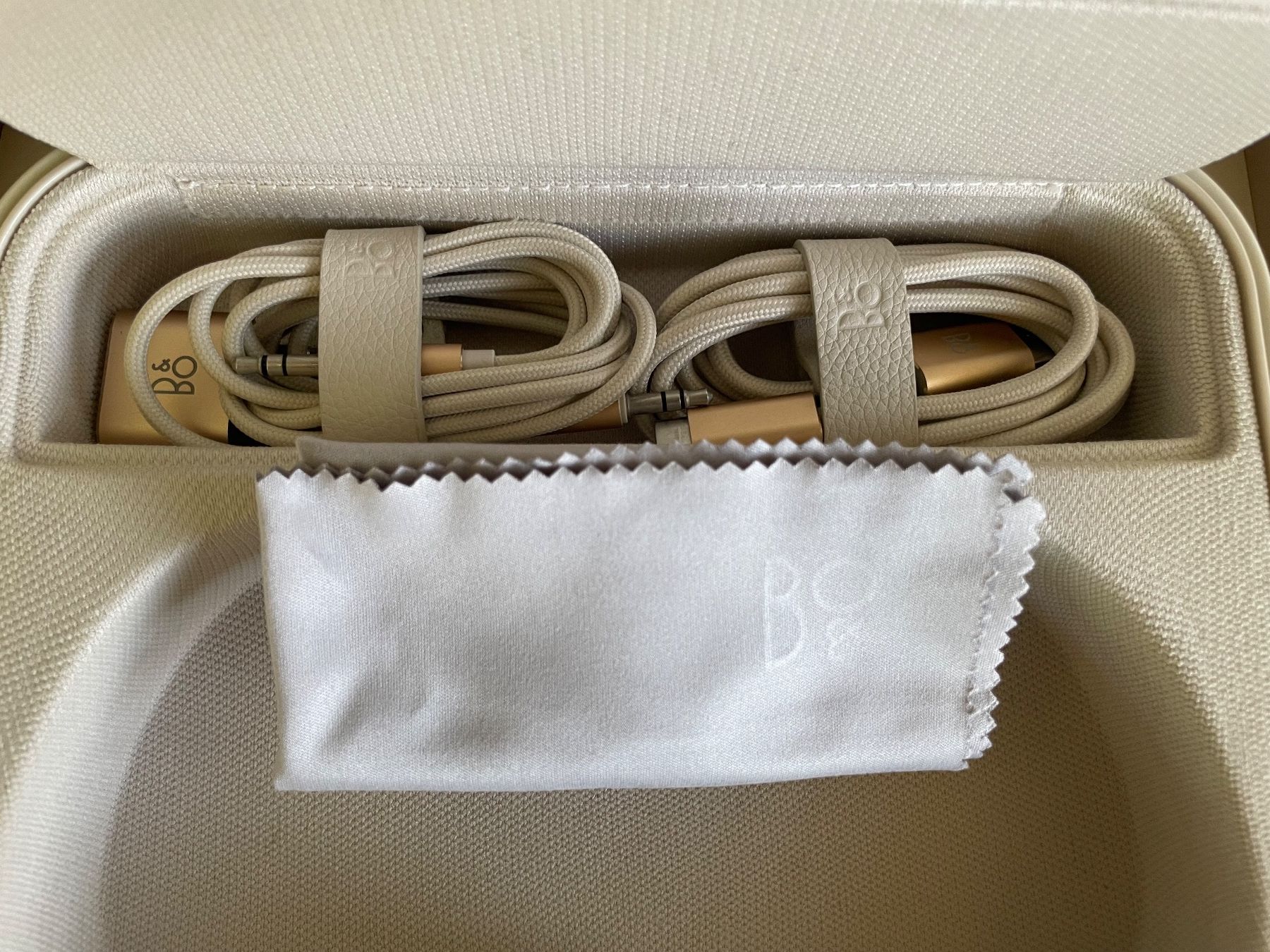Bang & Olufsen Cuffie: Bang & Olufsen Beoplay H95 – Usato da Luzern venduto da MaSt_808 5