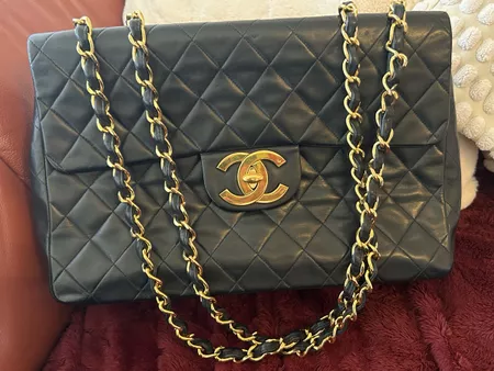 Chanel Maxi Tasche