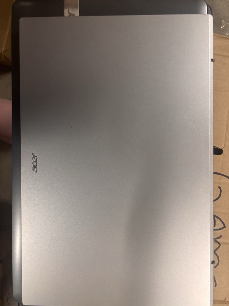 Notebooks: Laptop – Defekt aus Kreuzlingen von Floh_Markteo