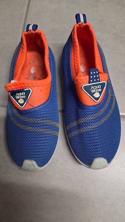 Scarpe per ragazzi: Aqua Wave Badeschuh Grösse 29 – Usato da Würenlingen venduto da ram_97c8
