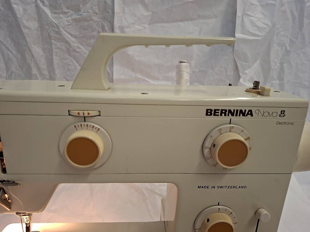 Bernina Nähmaschinen: Bernina 900 mit Zubehör – Gebraucht aus Olten von Mezopotamya 4