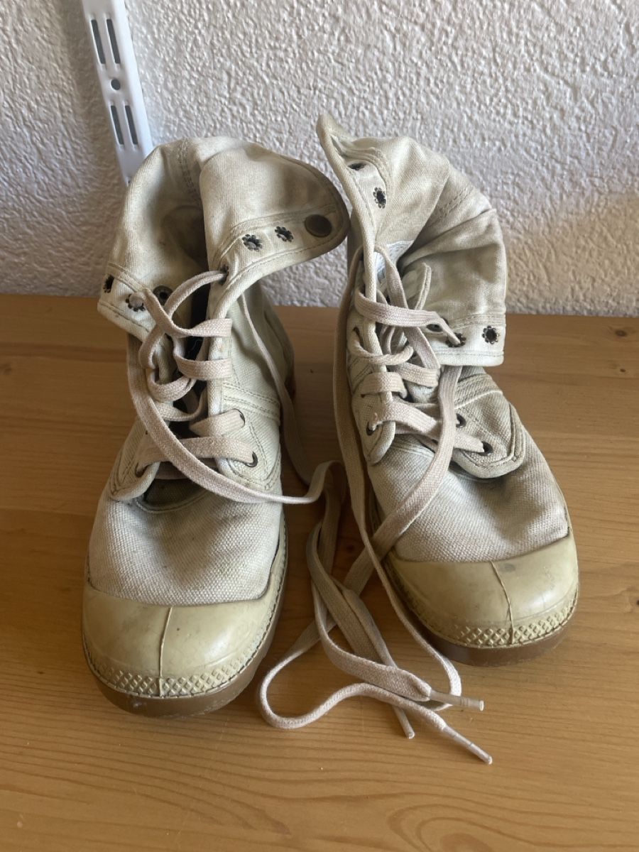 Palladium Scarpe da uomo: Bottes Palladium – Usato da Martigny venduto da Lea_lucci 1
