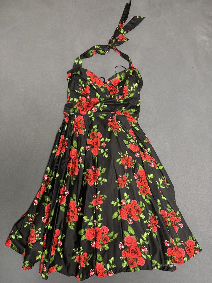Vestiti: Rockabilly-Kleid Hell Bunny Rosenmuster Grösse S neu – Nuovo (secondo la descrizione) da Elsau venduto da TDrazz_881