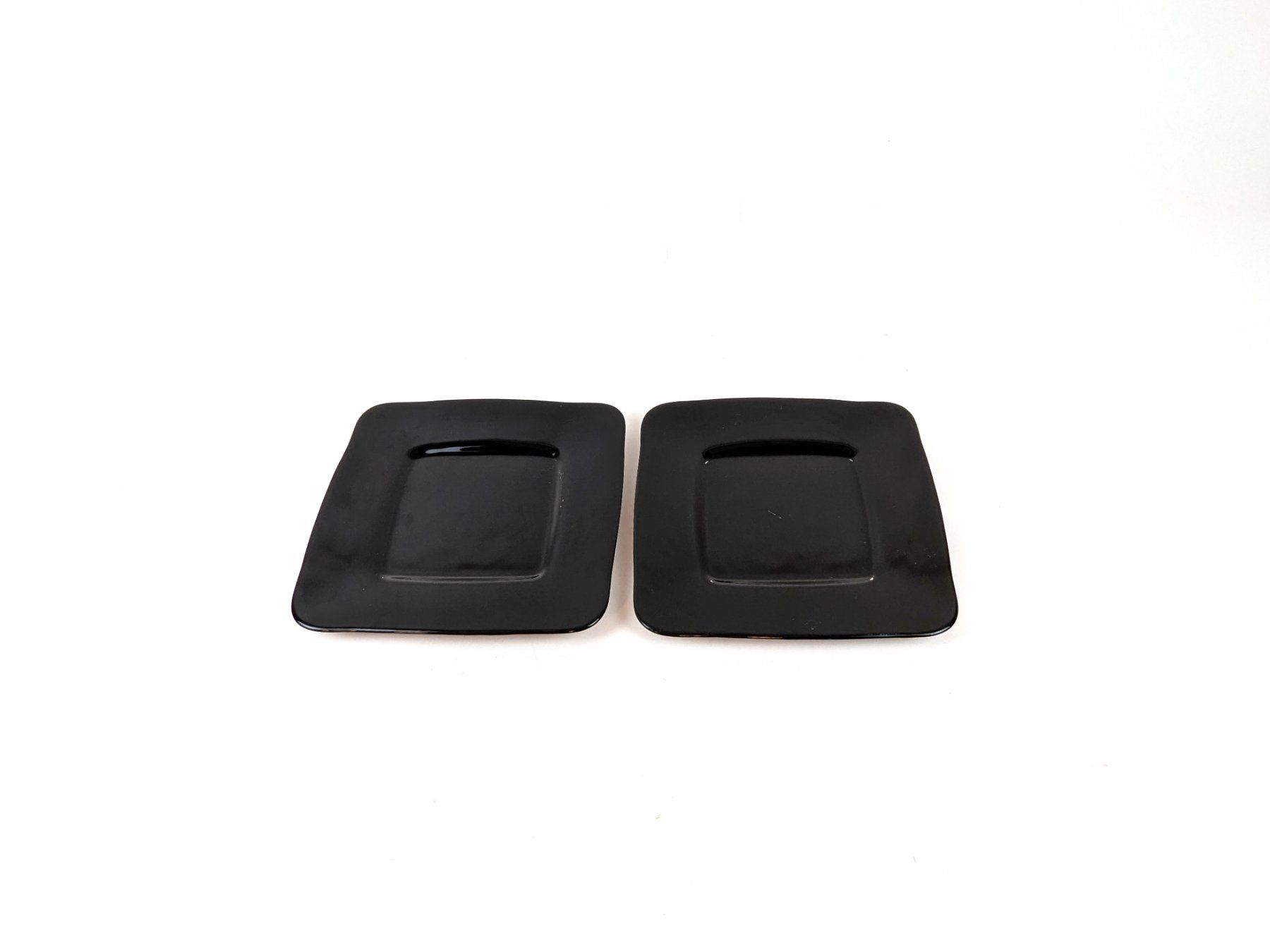 Assiettes: 2 kleine schwarze Teller – D'occasion à Thun par Restwert_Thun 2
