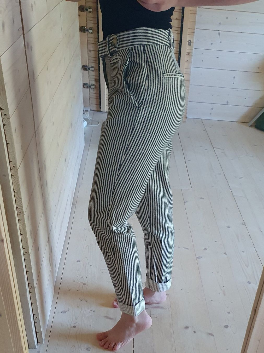 Zara Pantalons: Pantalon rayé Zara – D'occasion à Finhaut par sof_j2wn 1