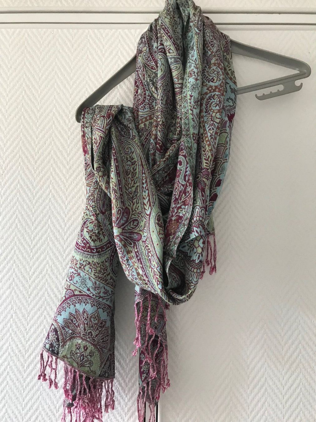 Foulard & Sciarpe: Grosser Schal – Usato da Baden venduto da Spitzbergen01 2