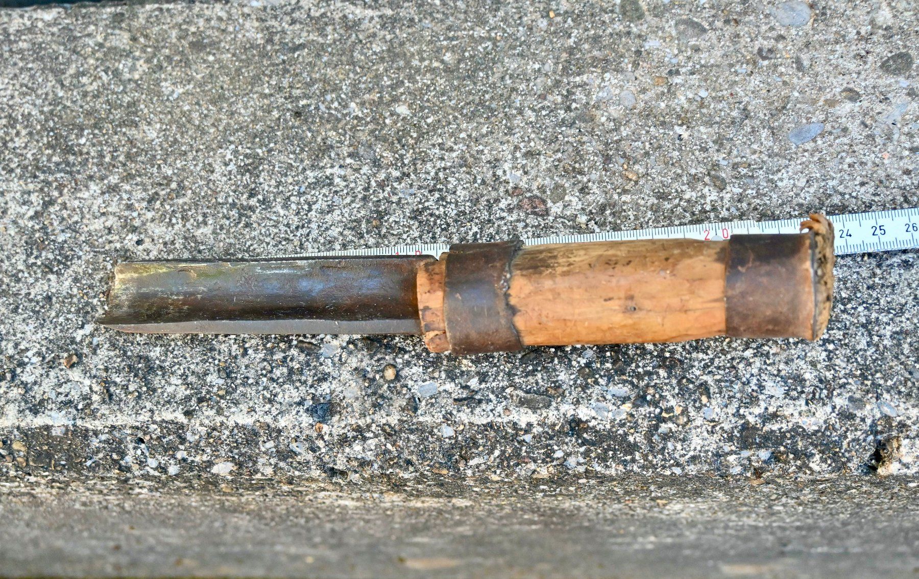 Alle Werkzeuge: Antiker hangemachter Hohlbeitel Stechbeitel – Gebraucht aus Pfaffhausen von mono_rec 1