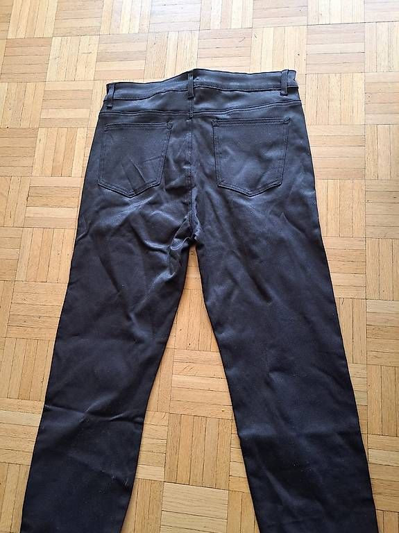 Pantalons: Pantalon homme – D'occasion à La Chaux-de-Fonds par atipik